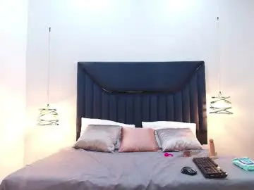 Chaturbate Best live sex cam show of camilavoit