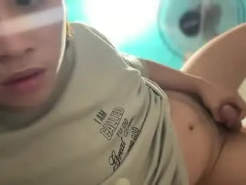 Chaturbate Live Sex Cam of hugecockhiraya