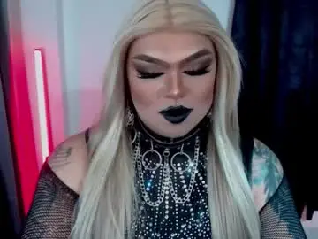 Chaturbate Live Sex Cam of michellevixen921