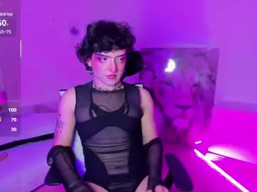 Chaturbate Live Sex Cam of melodybons