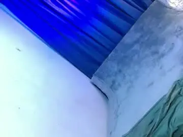 Chaturbate Live Sex Cam of seductive_scarllete