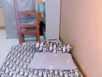 Chaturbate Adult Webcams of kylieebarbie97
