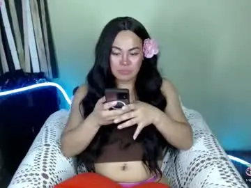 Chaturbate Live Sex Cam of xcalisthra_69x