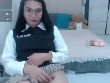 Chaturbate Adult Video Chat of zhaviahale