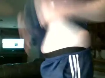 Chaturbate Live Sex Cam of montyyyyyb123