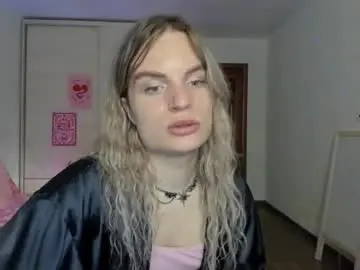 Chaturbate Live Sex Cam of millikira006