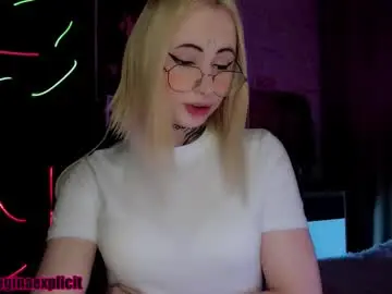 Chaturbate Free Live Porn of snake_bites