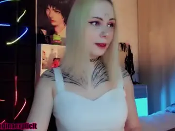 Chaturbate Free Porn Cam of snake_bites