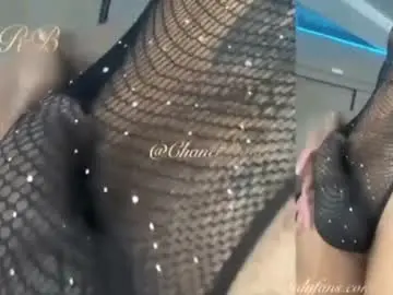 Chaturbate Live Sex Cam of clermontt