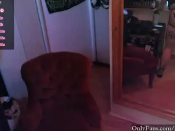 Chaturbate Live Sex Cam of ivyshrumx