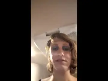 Chaturbate Live Sex Cam of harlleymiller673