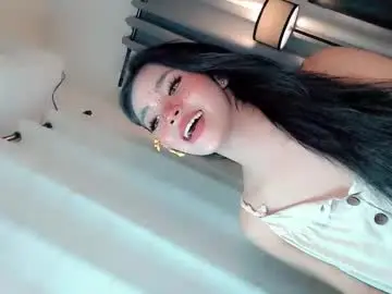 Chaturbate Sex Cam of call_me_nina