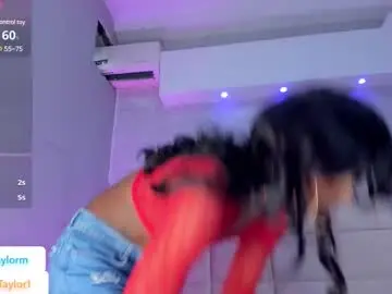 Chaturbate Live Sex Cam of daisytaylor_