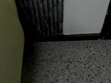 Chaturbate Live Sex Cam of evains_777