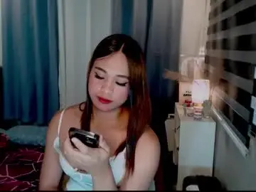 Chaturbate Best live sex cam show of hoelymarie