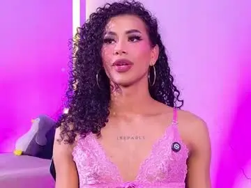 Chaturbate Free Porn Cam of lyadumont