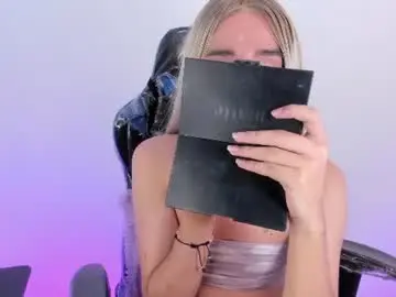 Chaturbate Best live sex cam show of barbie_boy_