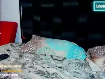 Chaturbate Adult Video Chat of alaiasexygirl