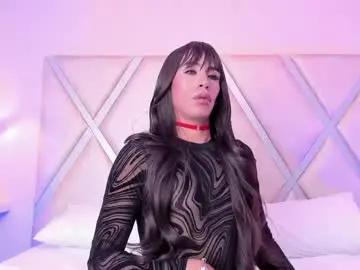 Chaturbate Live Sex Cam of loren_whitee