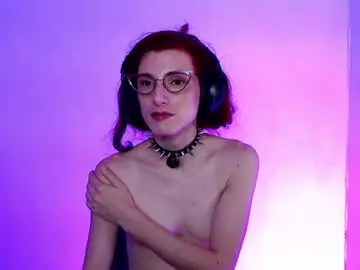 Chaturbate Adult Webcam of moira_hot