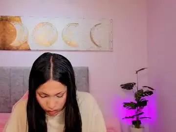 Chaturbate Nude Webcam of clara_evanss