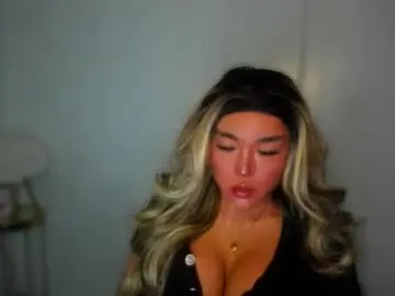 Chaturbate Live Sex of transnextdoor_