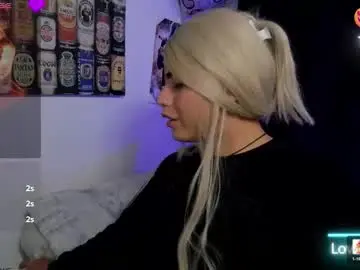 Chaturbate Best live sex cam show of mihaadamss