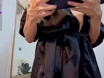 Chaturbate Live Sex Cam of megan_do_santos