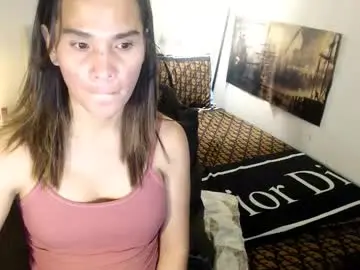 Chaturbate Live Sex Cam of xqueenyasiandomcumx