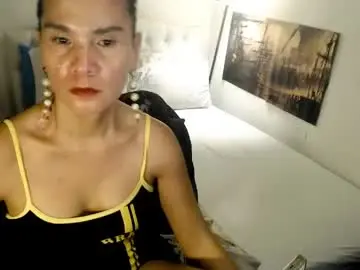 Chaturbate Live Sex of xqueenyasiandomcumx