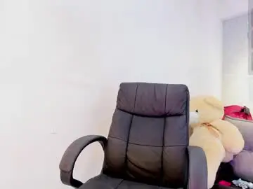 Chaturbate Sex Cam of lily_cash1