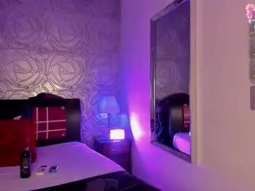 Chaturbate Sex Cam of _vennuss_