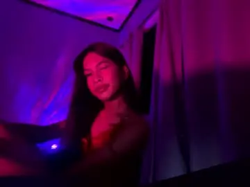 Chaturbate Watch Live Sex Cams of krimpie_xx