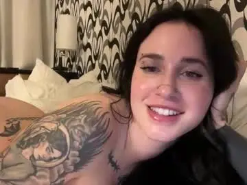 Chaturbate Private Sex Chat of elyseeve333