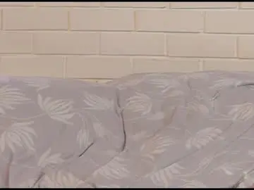 Chaturbate Live Sex Cam of blondy_fina