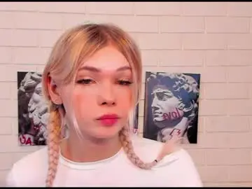 Chaturbate Free Porn Cam of blondy_fina