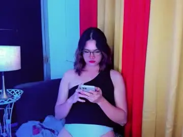 Chaturbate Live Sex Cam of shakeena_143