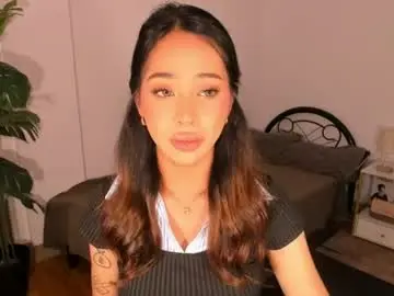 Chaturbate Watch Live Sex Cams of ivorycollins