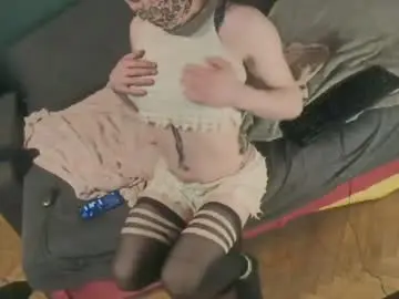 Chaturbate Free Porn Cam of lillysissi