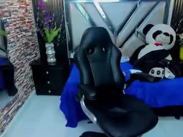 Chaturbate Adult Video Chat of jennfer_winsonn