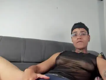 Chaturbate Free Porn Cam of santi_xximo