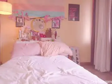 Chaturbate Live Sex Cam of pretties_nay