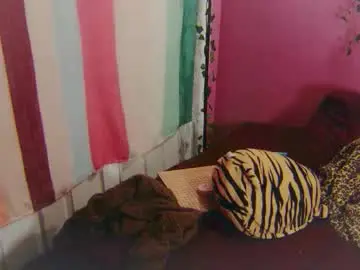 Chaturbate Nude Webcam of maddy_cat