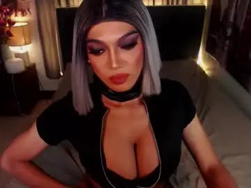Chaturbate Live Sex Cam of midnightscentxx