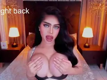 Chaturbate Free Porn Cam of hennessygoddess69