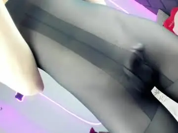 Chaturbate Live Sex Cam of ir_loverrammy69