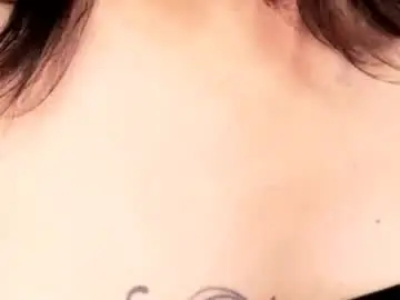 Chaturbate Live Sex Cam of kxaxmichelle