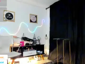 Chaturbate Live Porn of massielhot