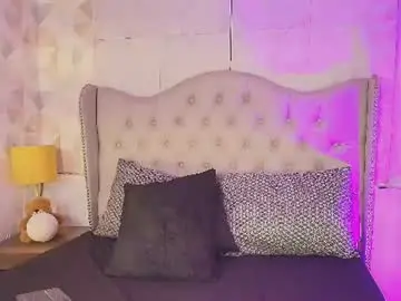 Chaturbate Live Sex Cam of ambar_collin