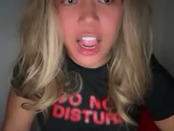 Chaturbate Watch Live Sex Cams of emmawatsoons